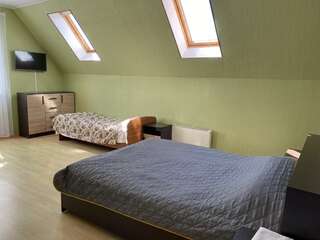 Гостиница Guest House Belaya Nevestochka Геленджик Трехкомнатные апартаменты с кухней-9
